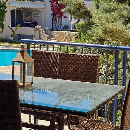 Cassiopeia 3-bedroom House On The With Pool Nyaraló Hriszí Aktí Haniá