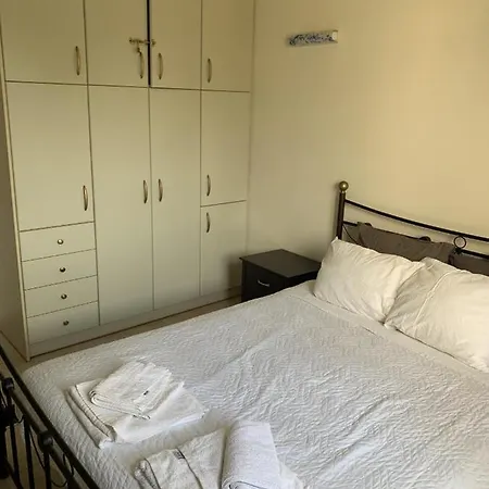 Cassiopeia 3-bedroom House On The Beach With Pool Holiday home *