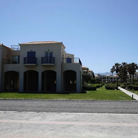 Cassiopeia 3-bedroom House On The Beach With Pool Holiday home